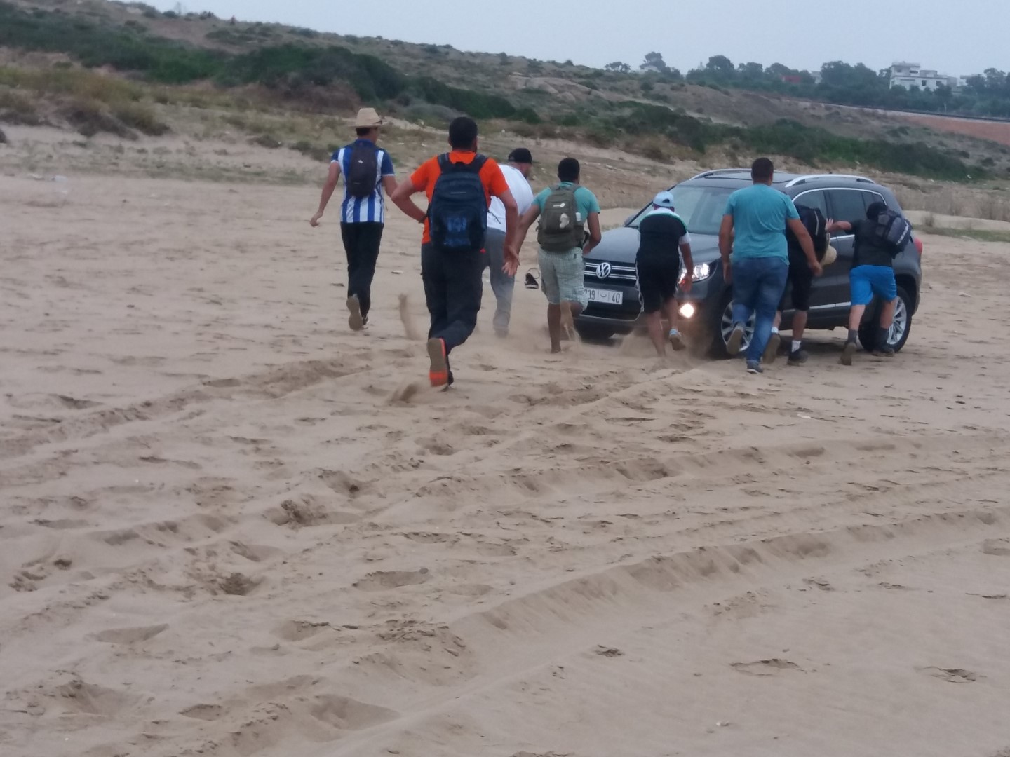 جمعية الرحالة لهواة المشي بطنجة مسارا بحريا بامتياز