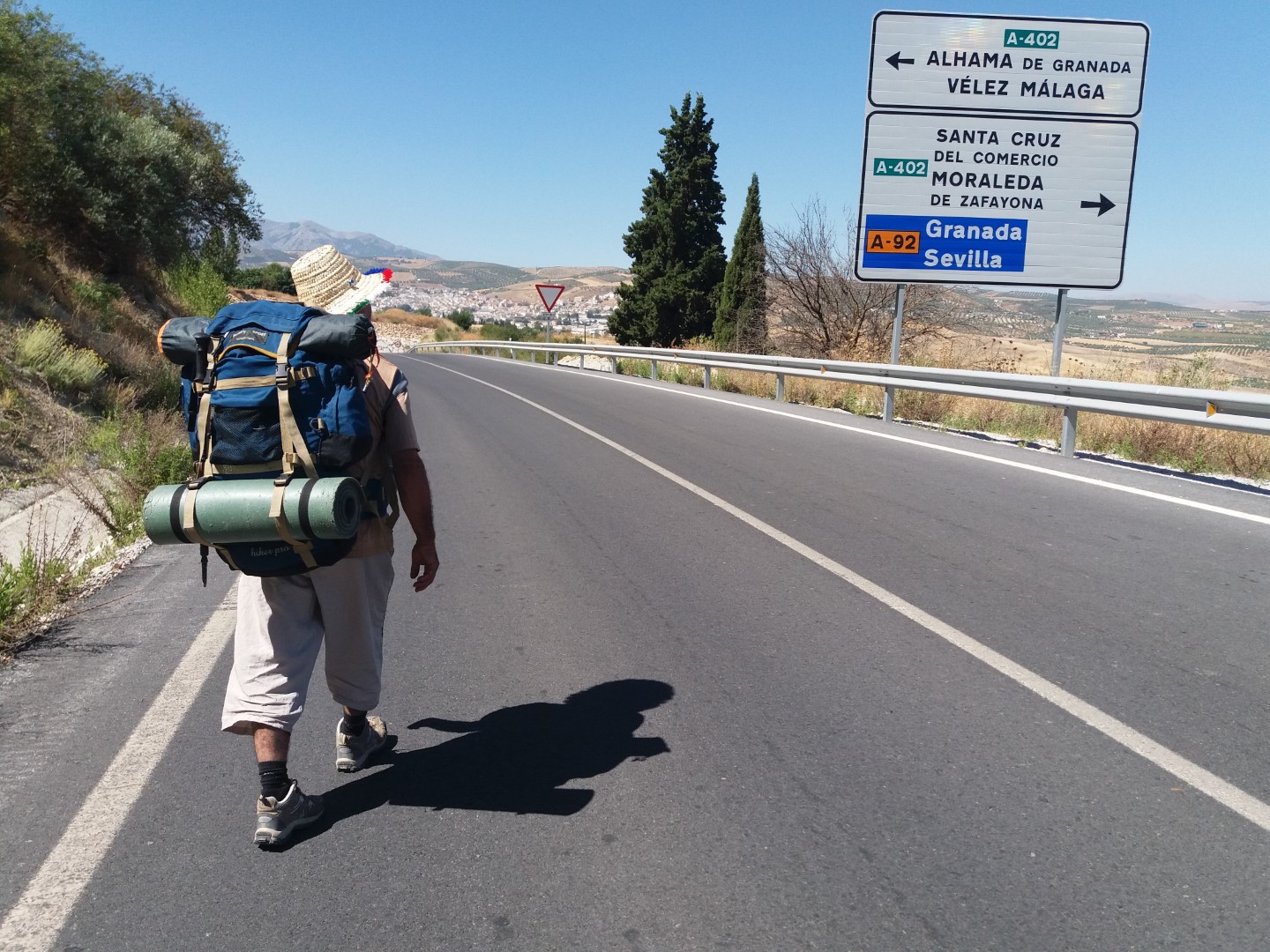 وجه مشاؤو جمعية الرحالة لهواة المشي بطنجة إلى مدينة غرناطة