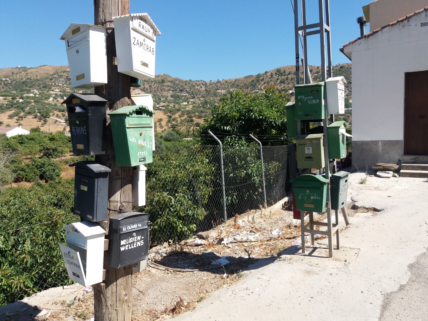 وجه مشاؤو جمعية الرحالة لهواة المشي بطنجة إلى مدينة غرناطة