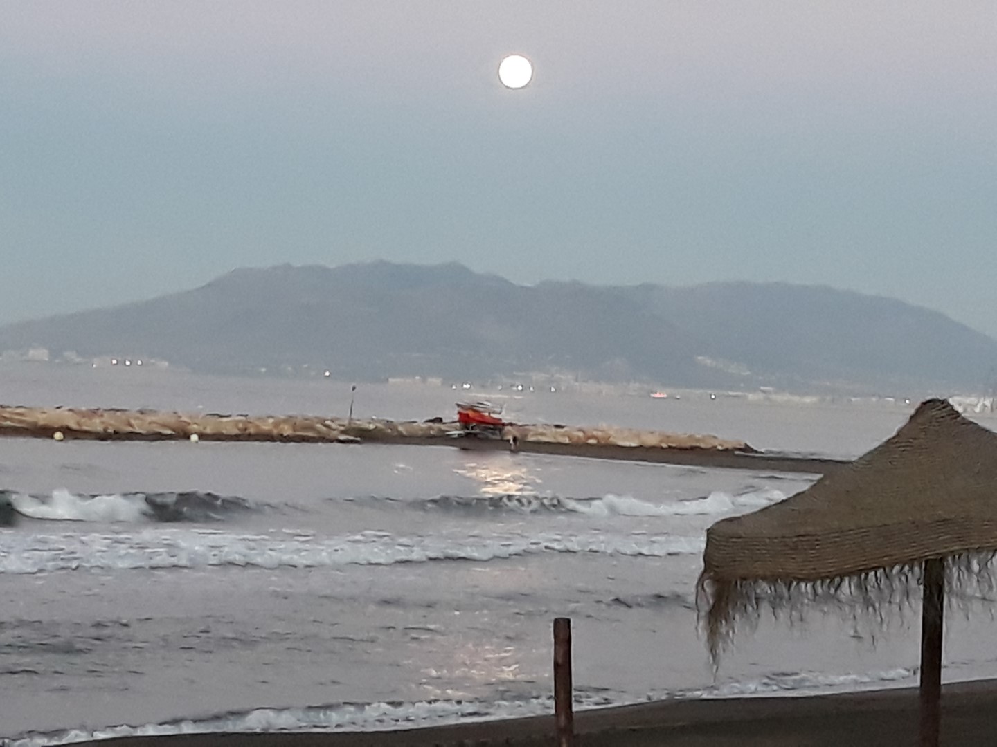 وجه مشاؤو جمعية الرحالة لهواة المشي بطنجة إلى مدينة غرناطة