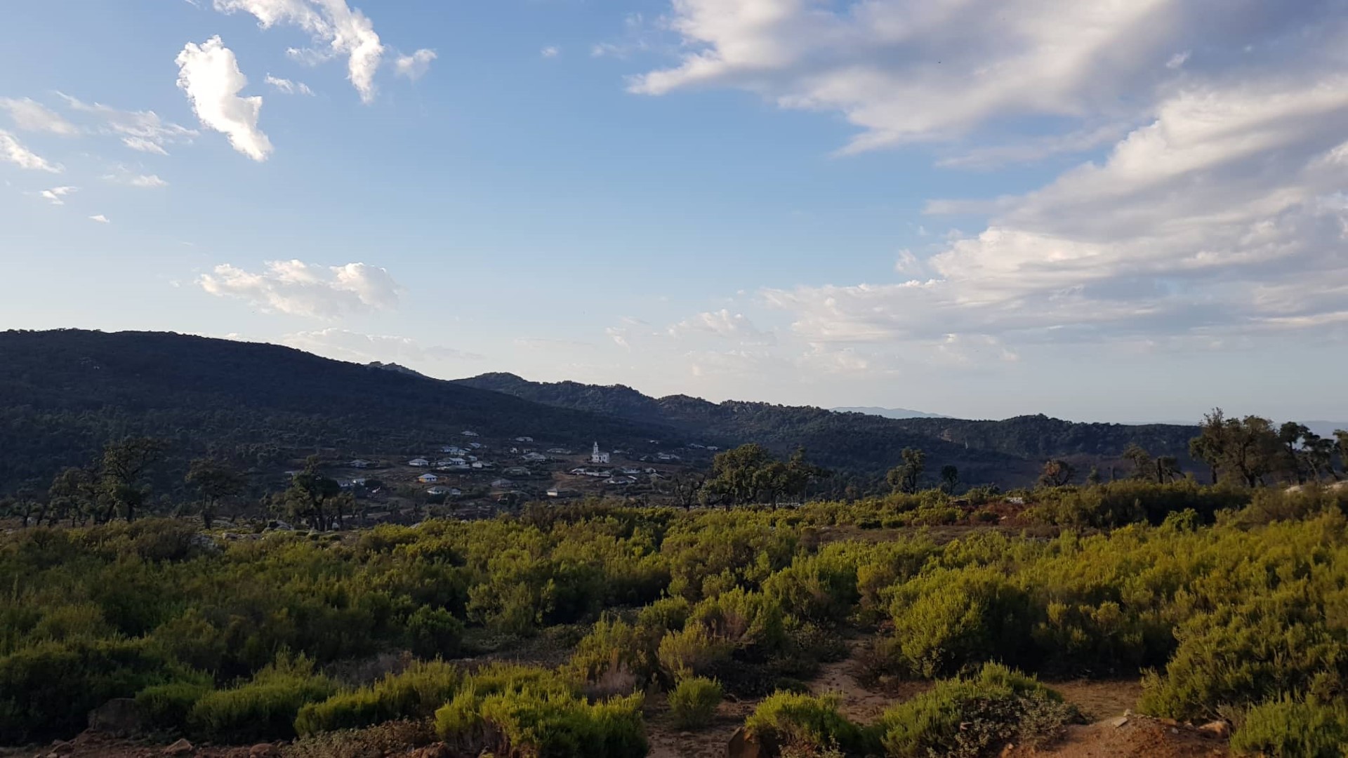 توجهت جمعية الرحالة لهواة المشي بطنجة إلى منطقة البغاغزا