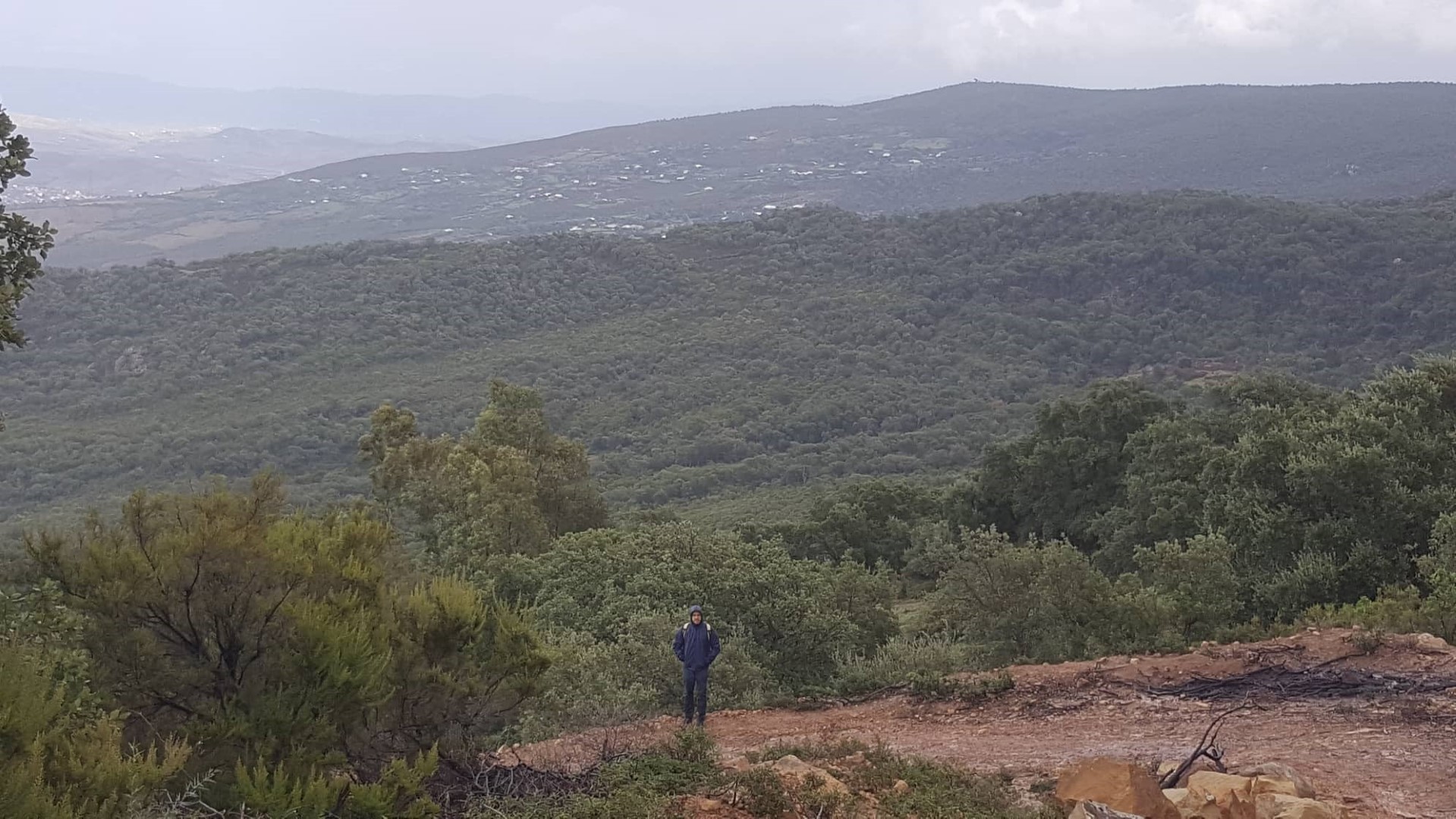 يوم مشهود للمشاءات والمشائين في جمعية الرحالة لهواة المشي بطنجة